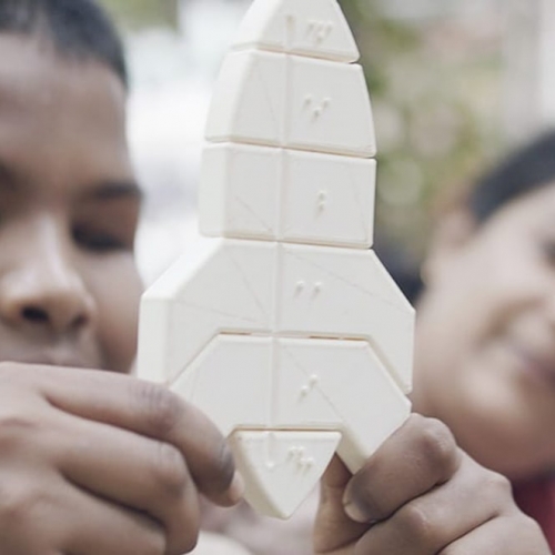 Le premier puzzle 3D en Braille au monde